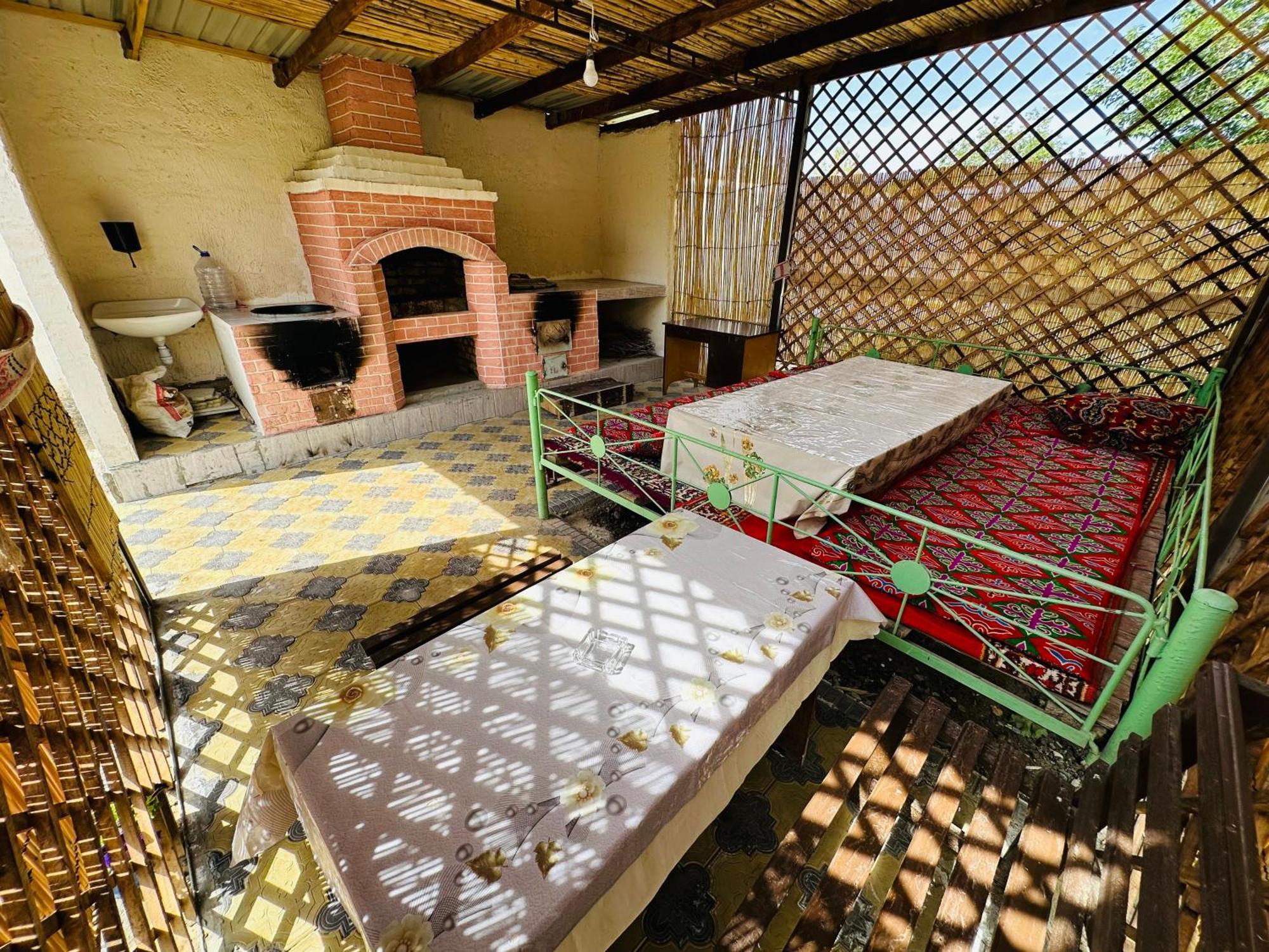 Guest House "Nika", Νούκους Εξωτερικό φωτογραφία